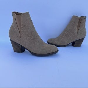Roxy Randall Boots - Size 7.5